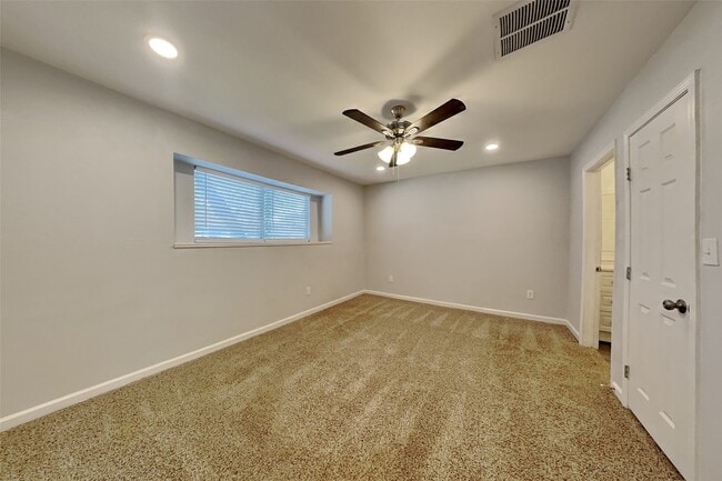 Building Photo - 4135 Lufborough Dr