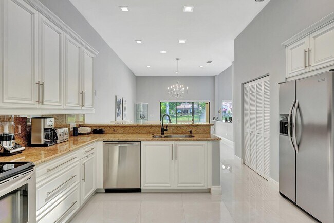 Building Photo - 23443 Mirabella Cir