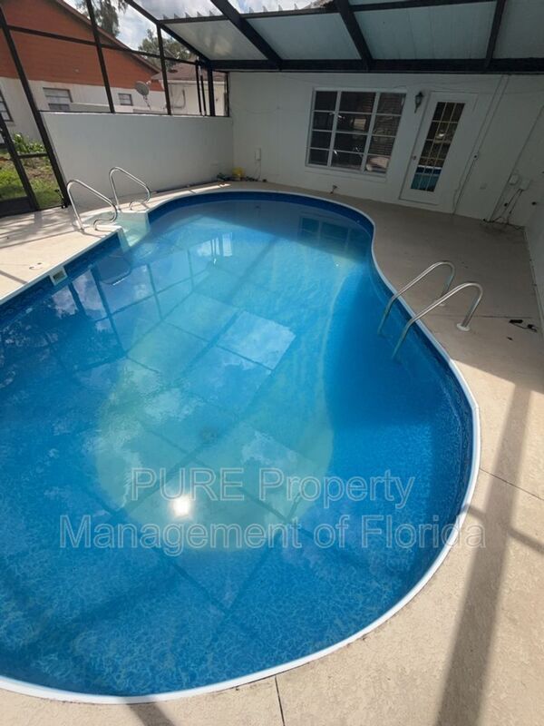 Building Photo - 3135 SW 97th St