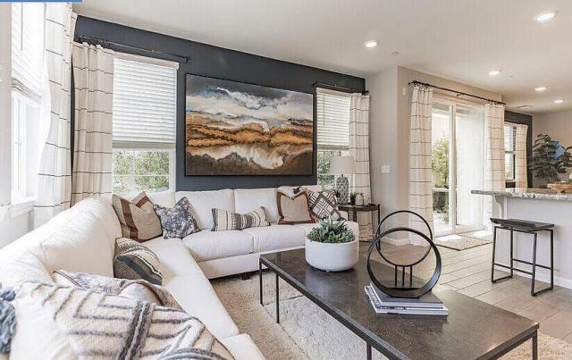 Building Photo - 3 bedroom in Roseville CA 95747