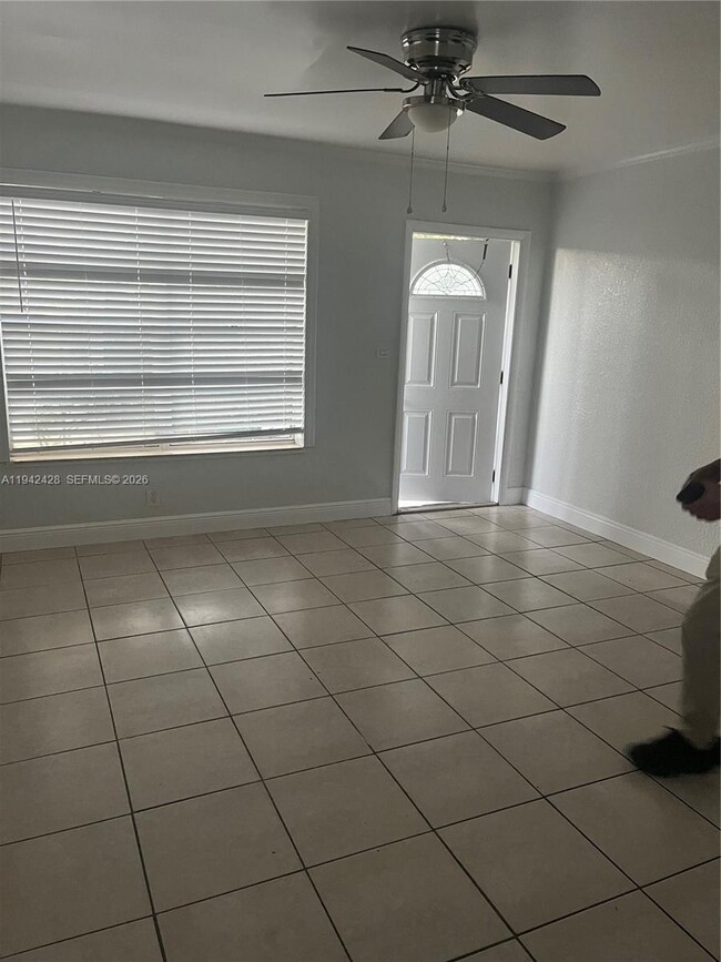 Building Photo - 700 N 68th Way