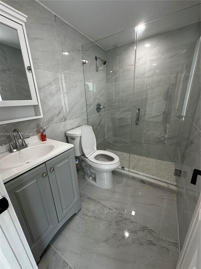 Building Photo - 1255 W 49th Pl