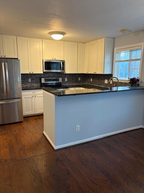 Building Photo - 3020 Barclay Way