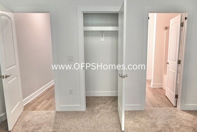 Building Photo - 4bed Home within Walking Distance to Sound