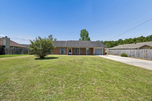Building Photo - 972 Birchfield Dr