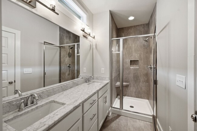 Building Photo - East Nashville Dream Rental