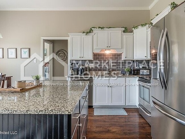 Building Photo - 8295 Blue Ridge Dr