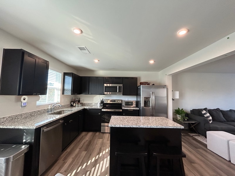 Building Photo - 6137 Cutwater Cir