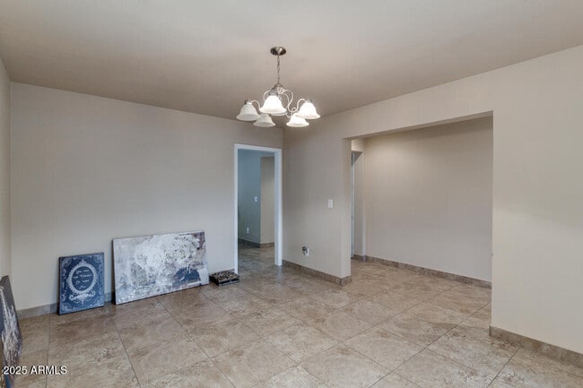 Building Photo - 6768 E Grandview Dr