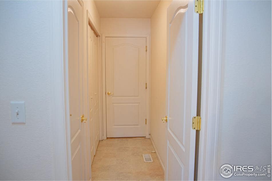 Building Photo - 1371 Saginaw Pointe Dr