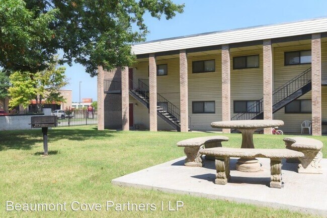Building Photo - 3147 S 108th E Ave
