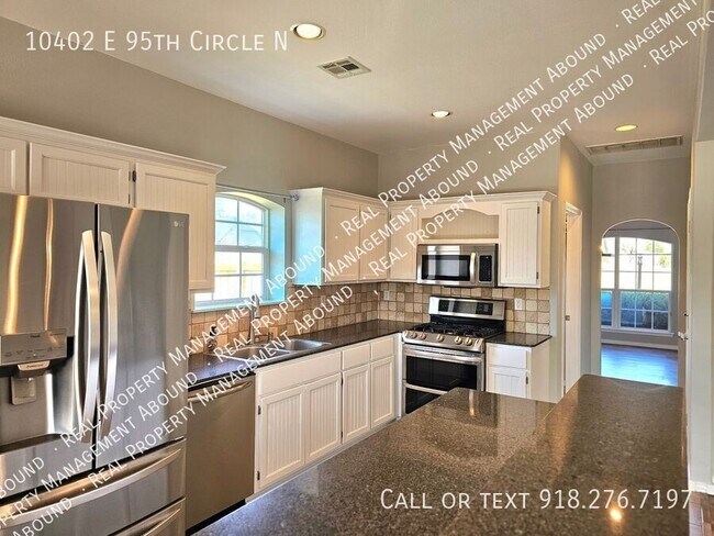 Building Photo - 10402 E 95th Cir N