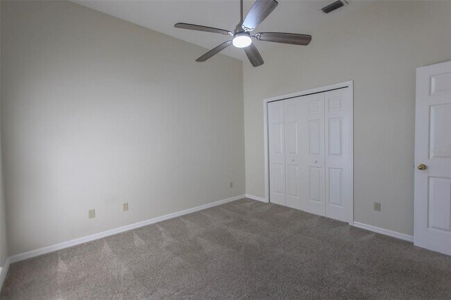 Building Photo - 4404 SW 91st Dr