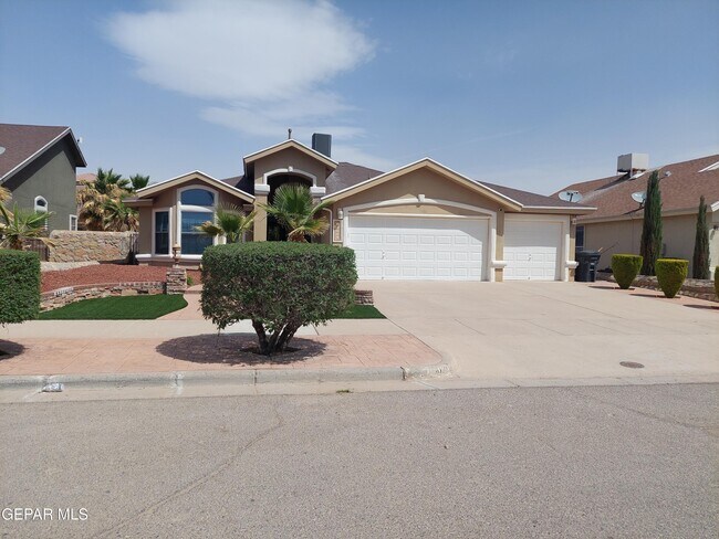 Primary Photo - 14021 Highweed Dr