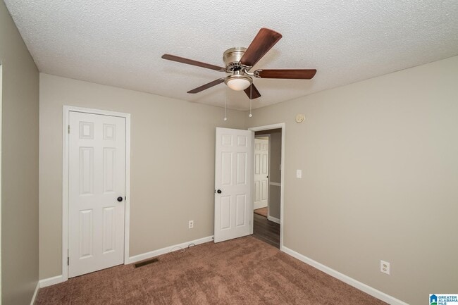 Building Photo - 5555 Spanish Trce