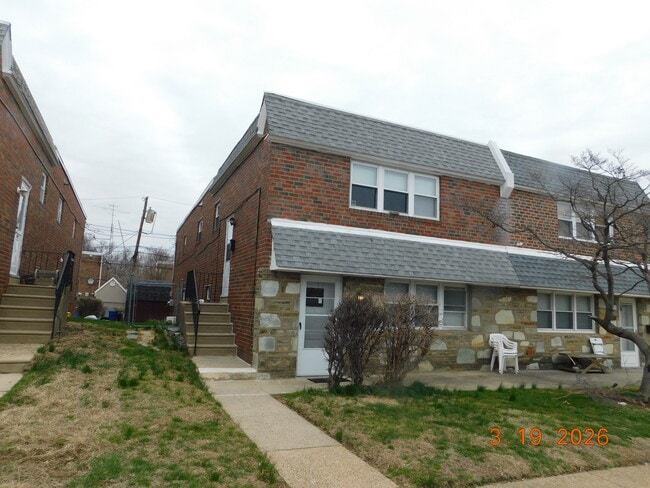 Building Photo - 2165 Benson St