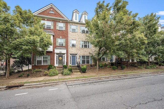 Building Photo - 2118 Middle Tennessee Blvd