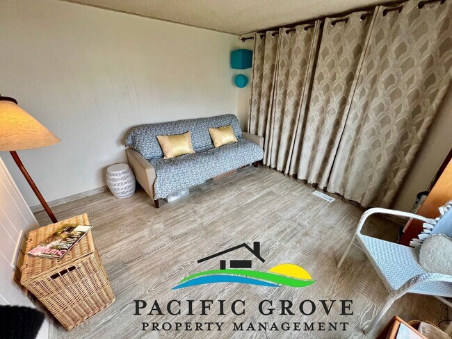 Building Photo - Lovely Monarch Pines age 55 and Older Furnished Home Available January of 2026!