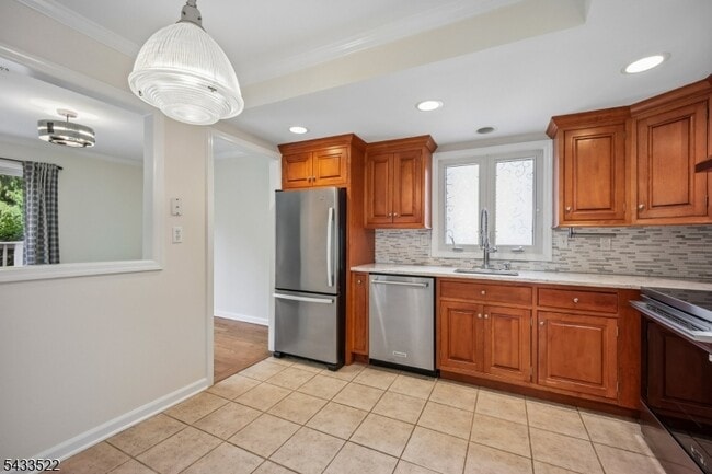 Building Photo - 5E Somerset Hills Village