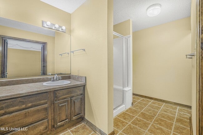 Building Photo - 4409 Shadow Wood Cir