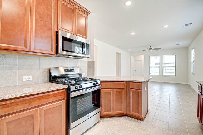 Building Photo - 8110 Colony Chase Ct