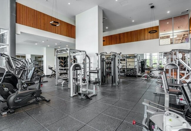 Building Photo - 1Bd/1.5Ba Bellevue Condo