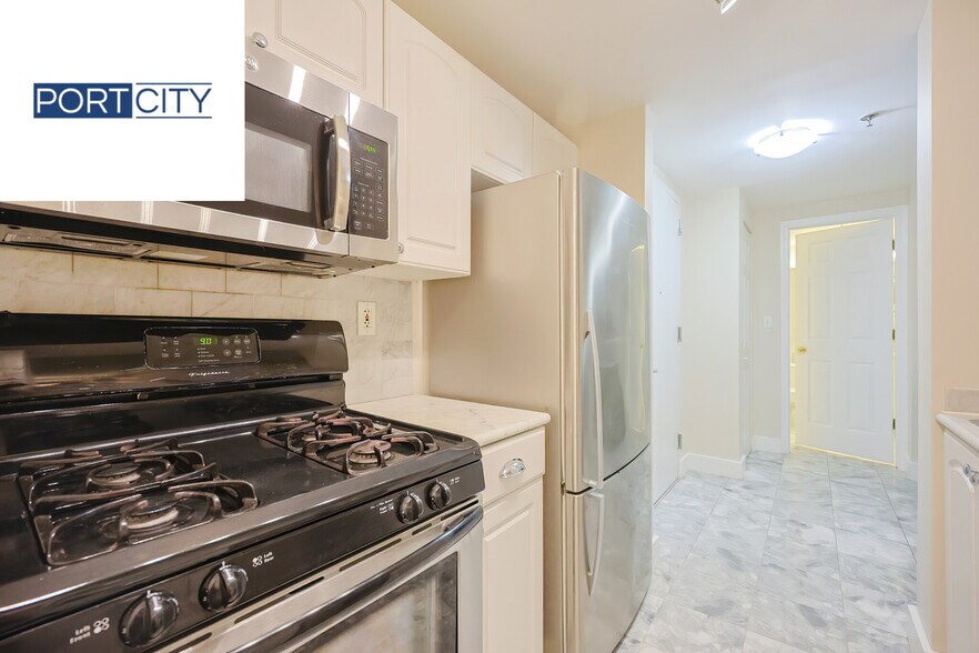 Building Photo - 15 N Beacon St