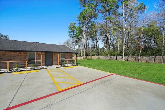 Building Photo - 2526 Appian Wy