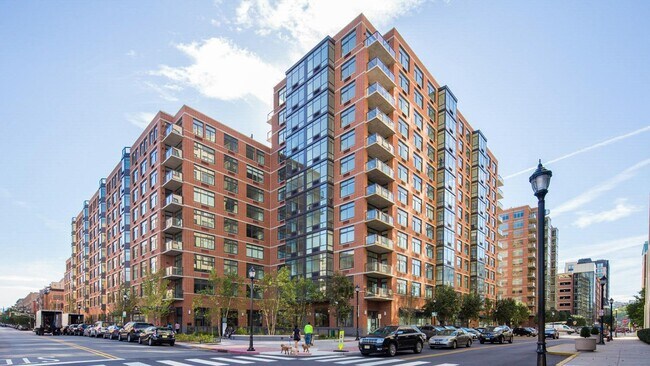 Building Photo - 1400 Hudson St