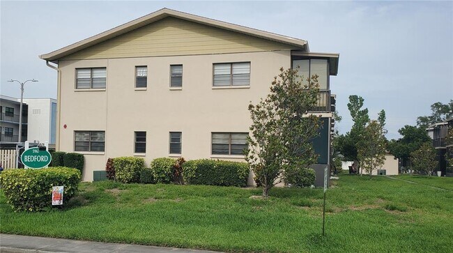 Building Photo - 5967 Terrace Park Dr N