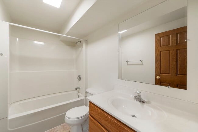 Building Photo - 1477 Stonefield Dr
