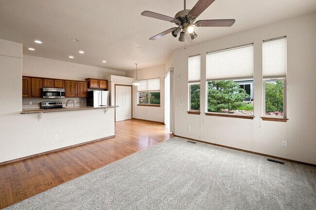 Building Photo - 8803 Wolf Lake Drive