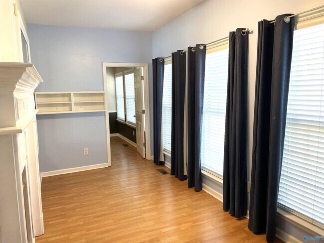 Building Photo - 106 Matilda Dr