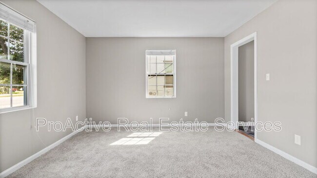 Building Photo - 1451 W Ocean View Ave