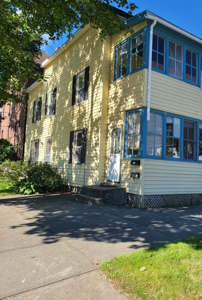 Primary Photo - 108 Second St.