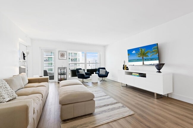 Building Photo - 3114 S Ocean Blvd