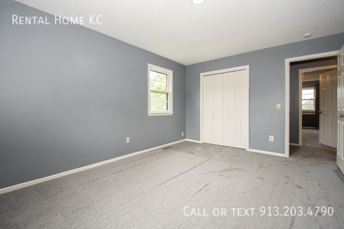 Building Photo - 2116 E 144th St