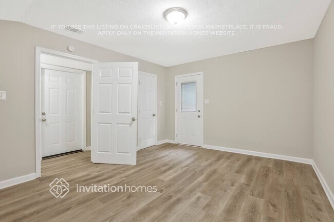Building Photo - 5668 Beechwood Dr SW