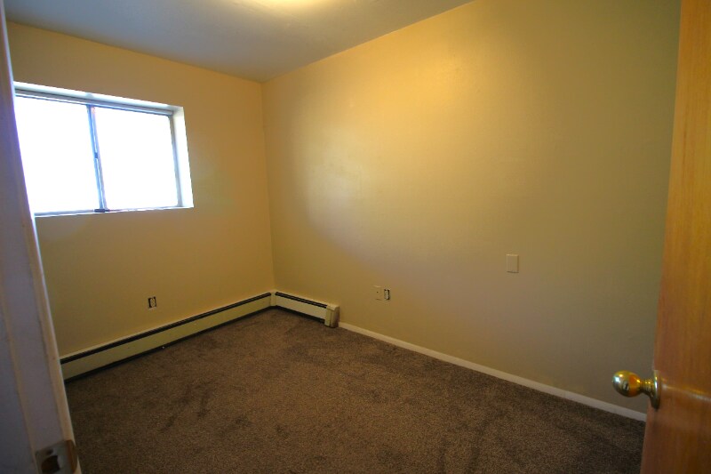 Building Photo - 703 Silverbow Ave