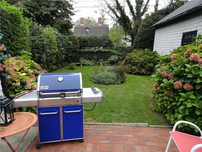 Building Photo - 47 Mill St