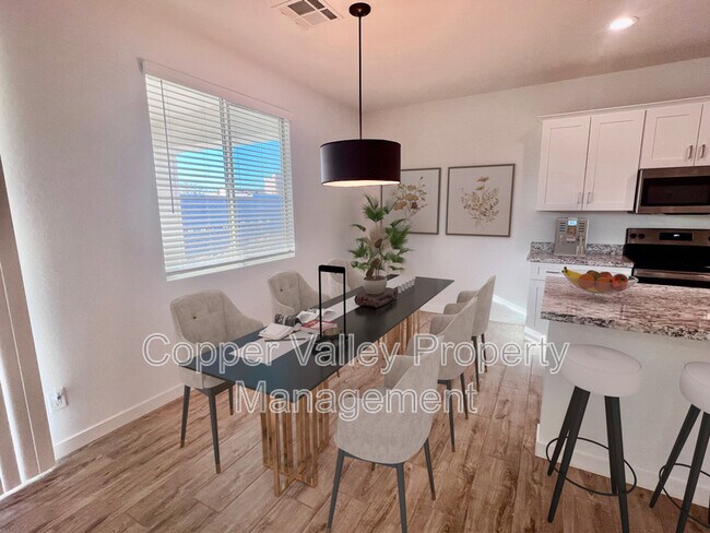 Building Photo - 13868 E Barwick Dr