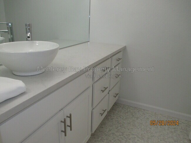 Building Photo - 3103 Golden Oaks Ln
