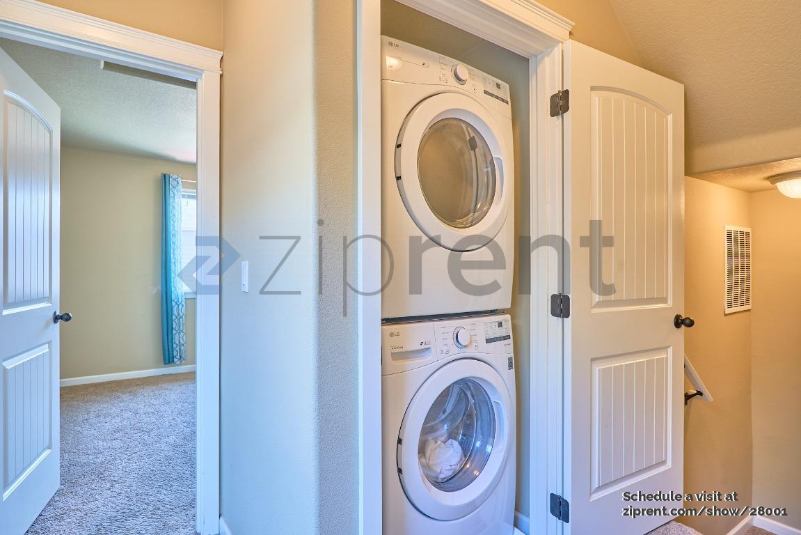 Building Photo - 2610 Princeton Pl