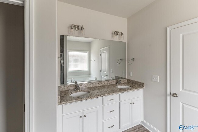 Building Photo - 3207 Jordan Farm Cir