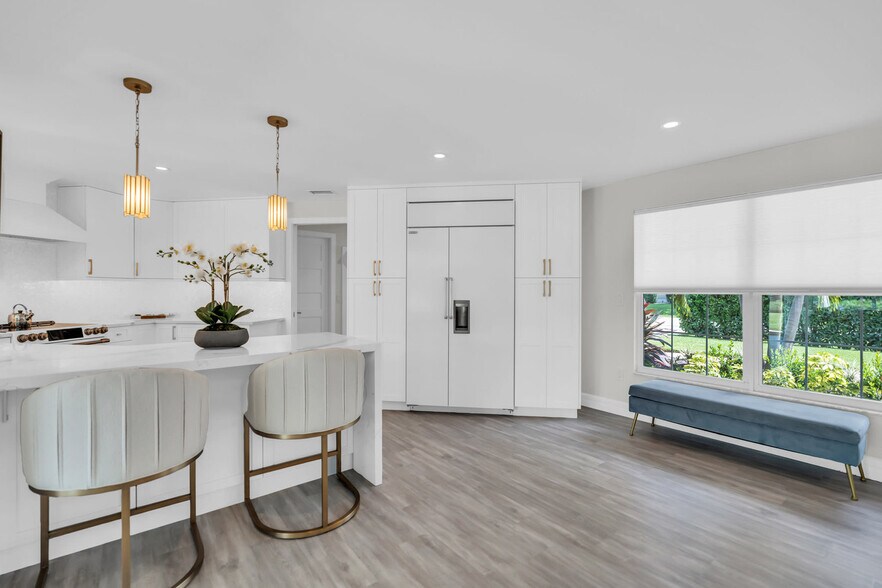 Building Photo - 2649 Longboat Dr