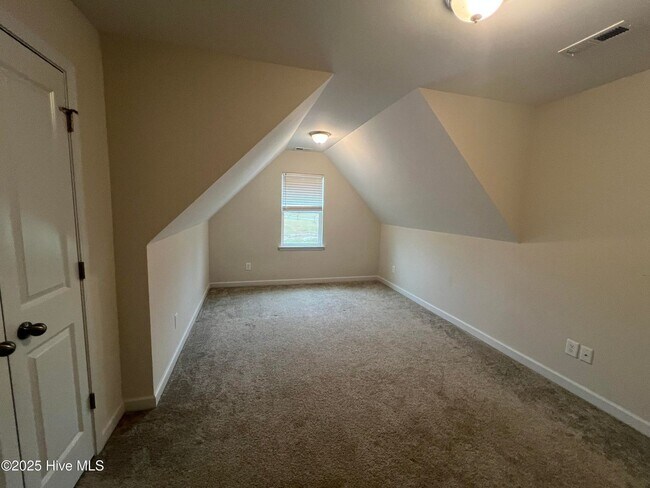 Building Photo - 616 Riggs Rd