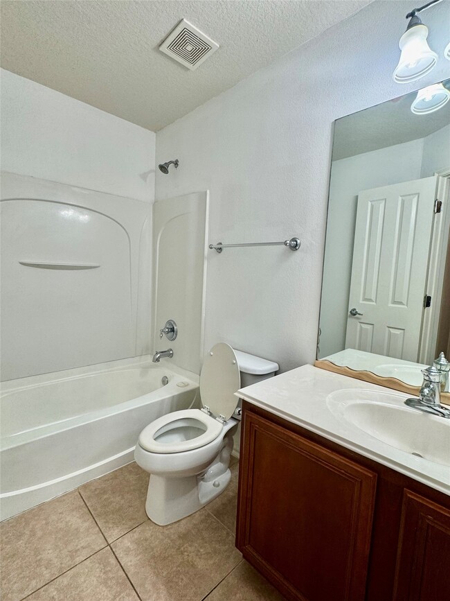 Building Photo - 13600 Breton Ridge St