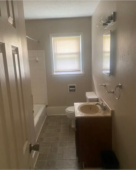 Building Photo - 6165 Timberland Dr