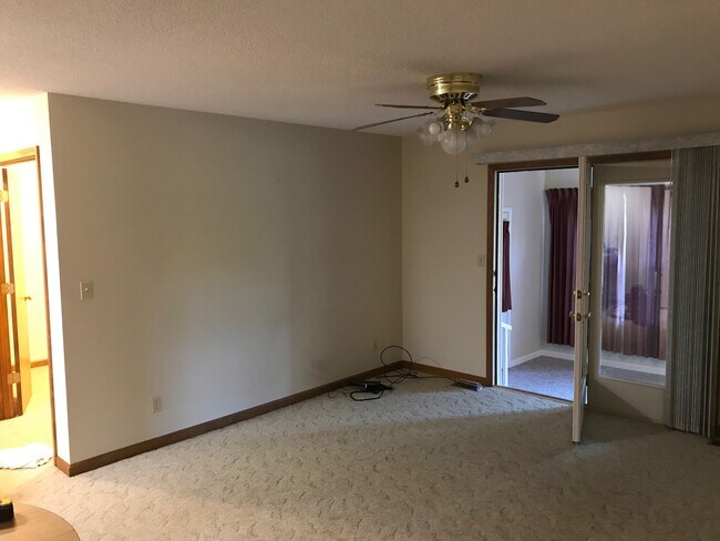 Building Photo - 151 Henry Sledd Rd