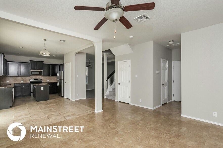 Building Photo - 205 Sunset Heights